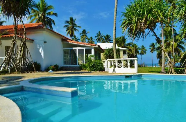 The Beachcomber Las Canas villa piscine